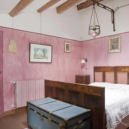 Casa Delle Meridiane فندق مبيت وإفطار رافيننا