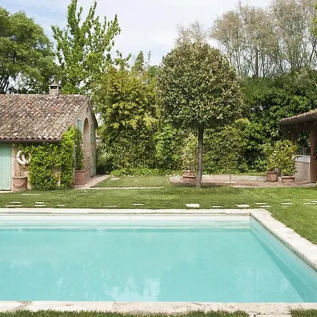 فندق مبيت وإفطار Casa Delle Meridiane 3*